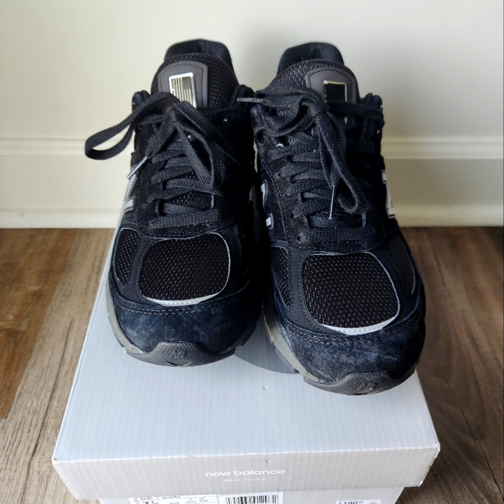 New Balance 990v5 Core